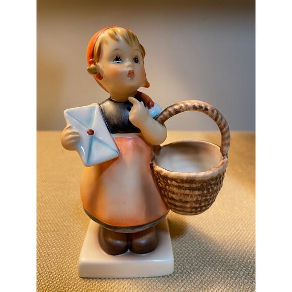 Goebel Hummel Figurine, 5 1/2” Tall, “Meditation” TMK-7 in Box - Picture 2 of 8
